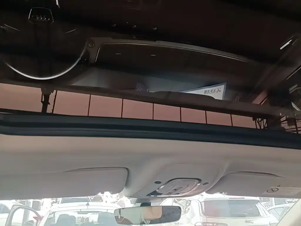 Audi Q7 — миниатюра 18