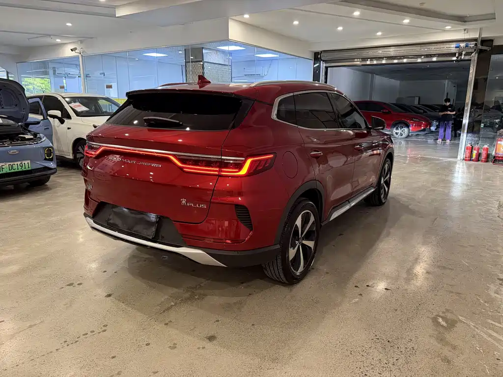 BYD PLUS New Energy — миниатюра 5