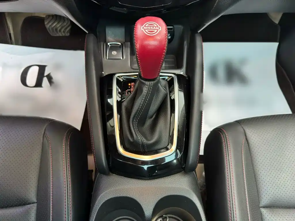 Nissan Qashqai — миниатюра 10