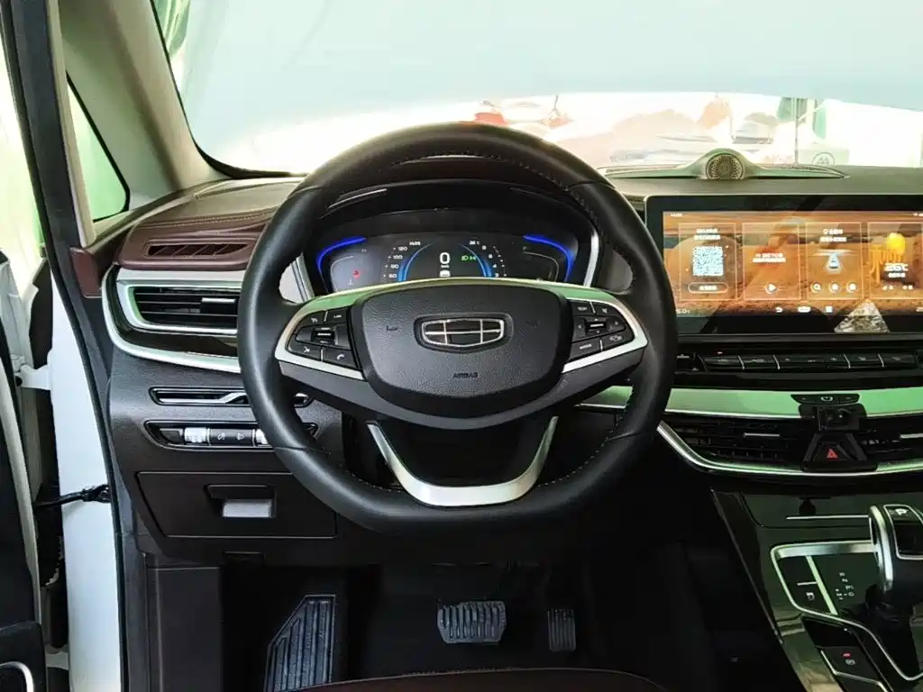 Geely Jia Ji — миниатюра 11