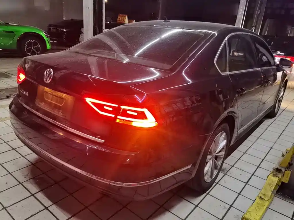 Volkswagen Passat — миниатюра 7
