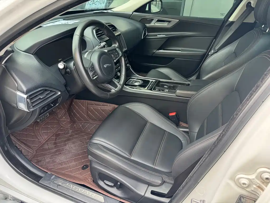 Jaguar XEL 2.0T 250PS Premium Edition, фото 8