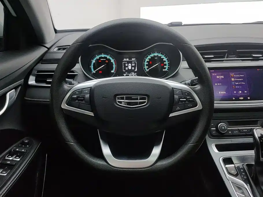 Geely Emgrand — миниатюра 15