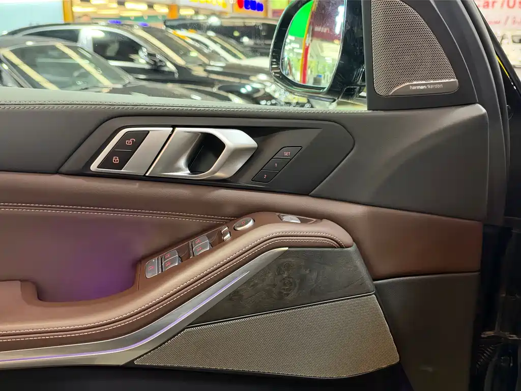 BMW X5 — миниатюра 11