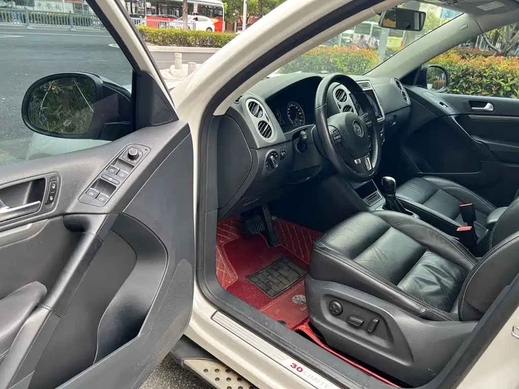 Volkswagen Tiguan — миниатюра 8