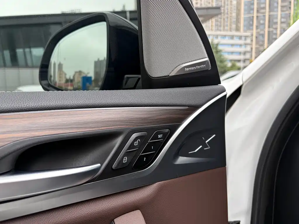 BMW X3 — миниатюра 10
