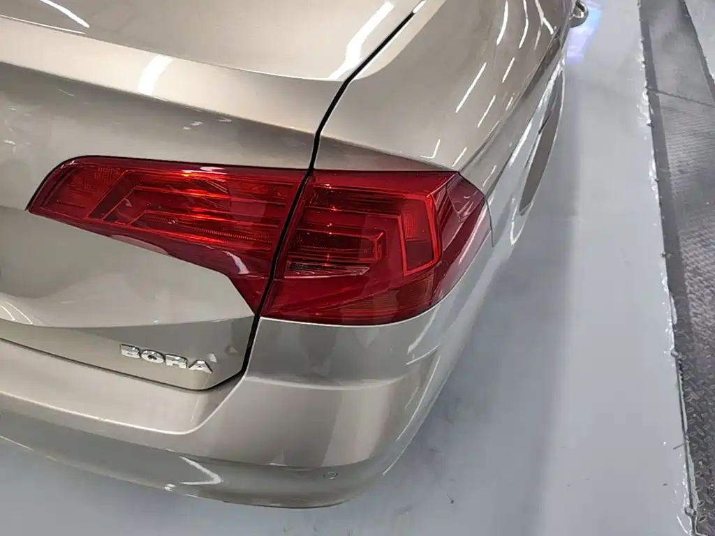 Volkswagen Bora — миниатюра 8