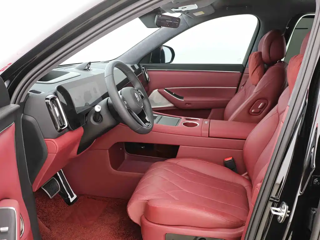 AITO ASK THE WORLD M8