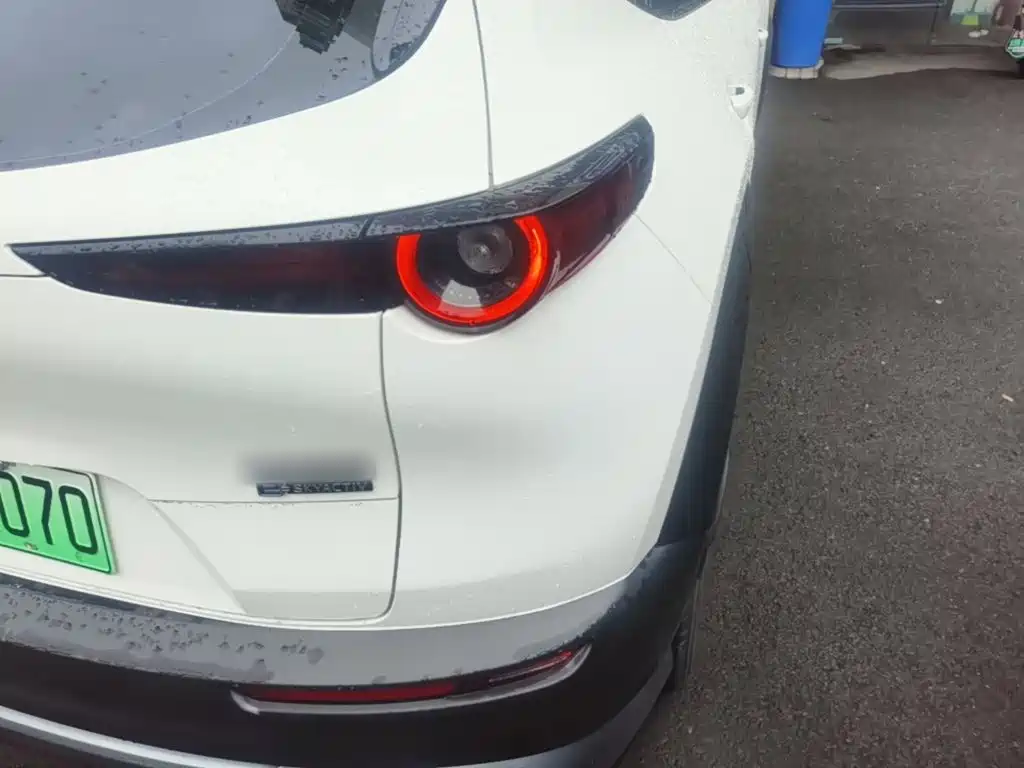 Mazda CX-30 EV — миниатюра 8