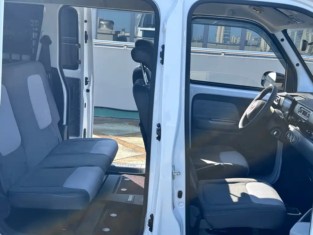 Wuling Zhiguang EV — миниатюра 3