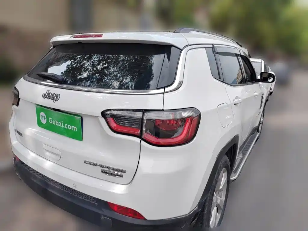 Jeep Compass — миниатюра 4