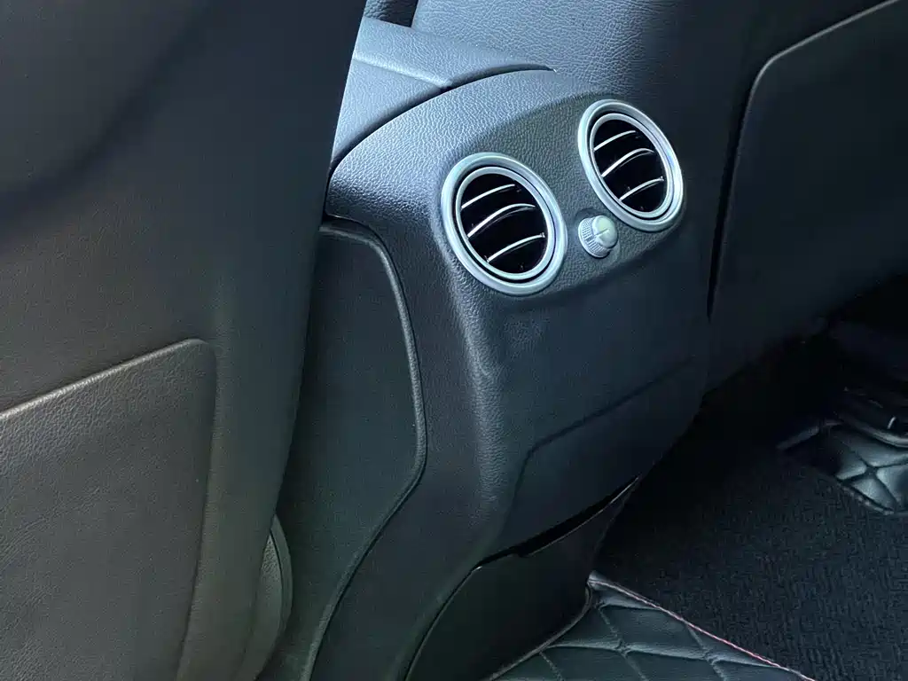 Mercedes-Benz GLC 2018 GLC 260 4MATIC