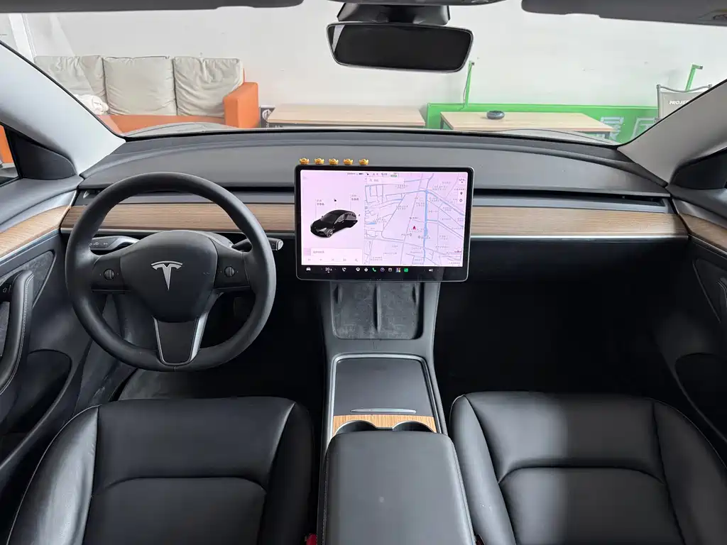 Tesla Model 3 — фотографии объявления, Фото 11