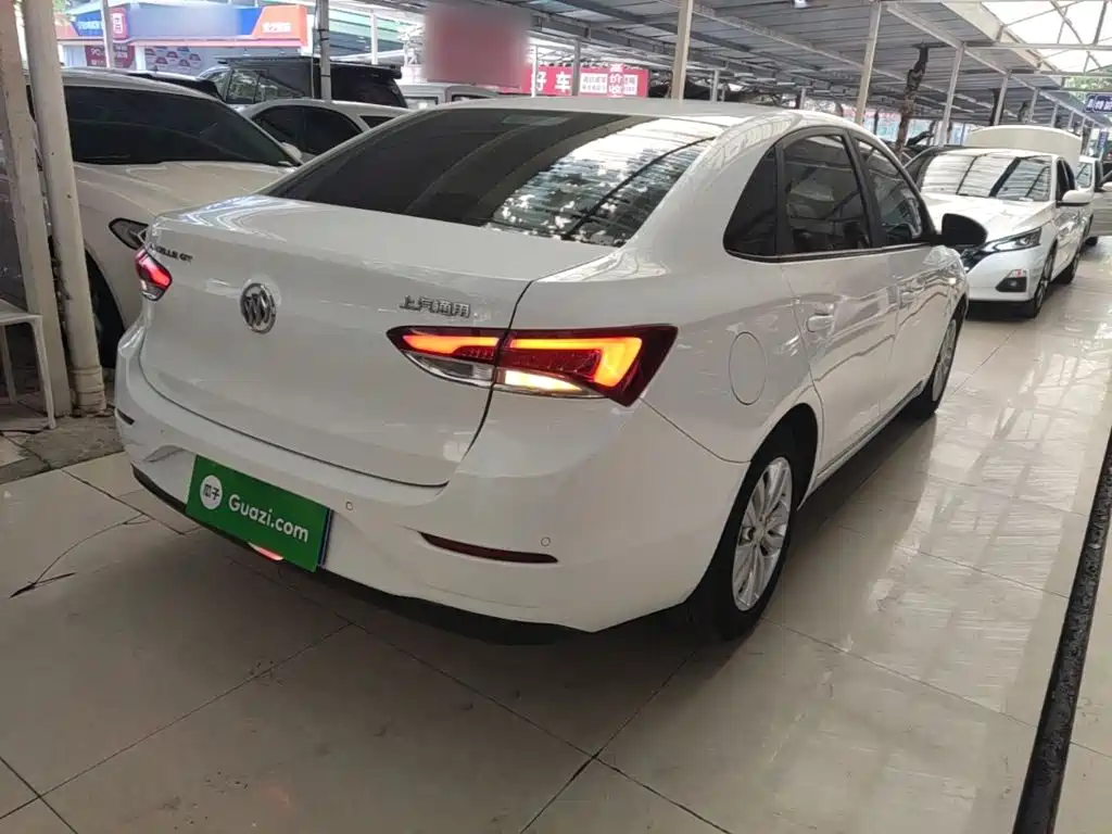 Buick Excelle — миниатюра 7