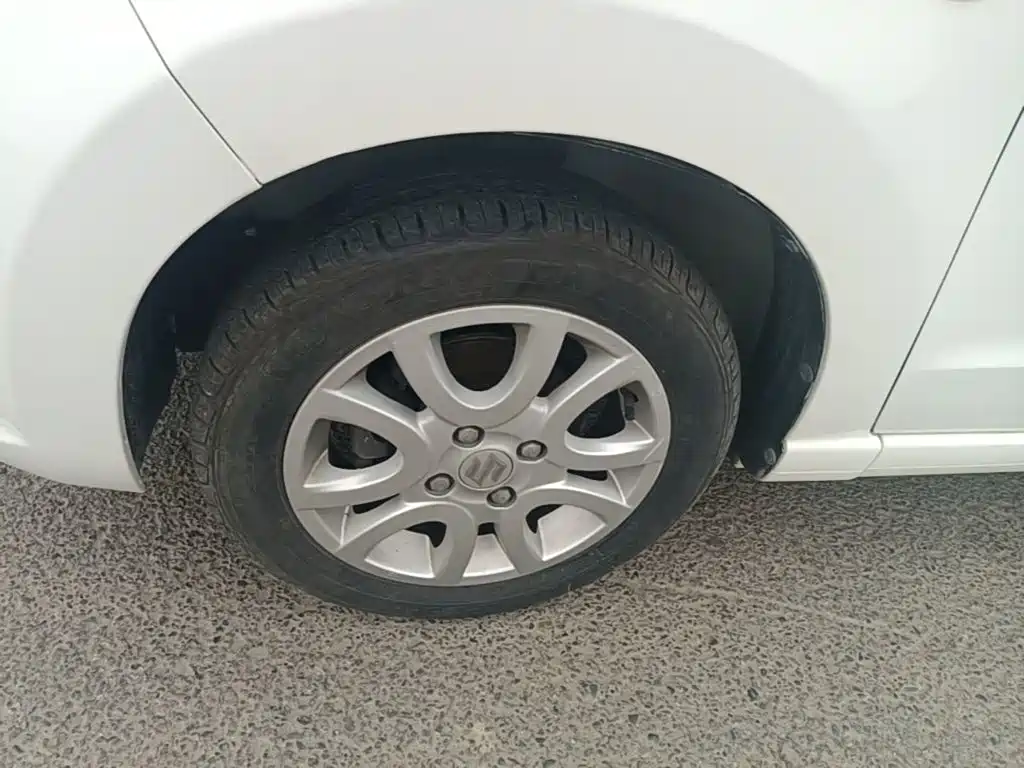 Suzuki Alto — миниатюра 23