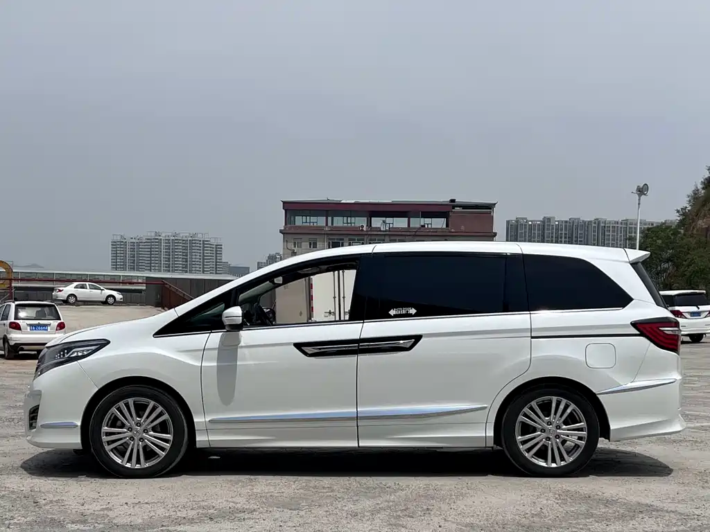 Honda Elysion 2016 2.4L