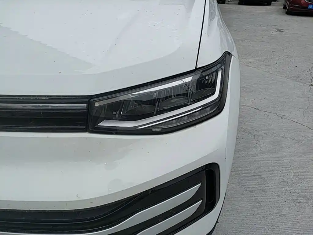 Volkswagen Tharu — миниатюра 24