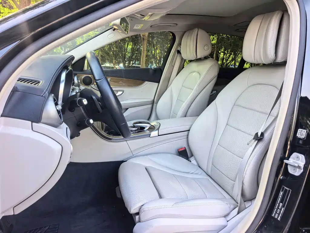 Mercedes-Benz C-Class — миниатюра 10