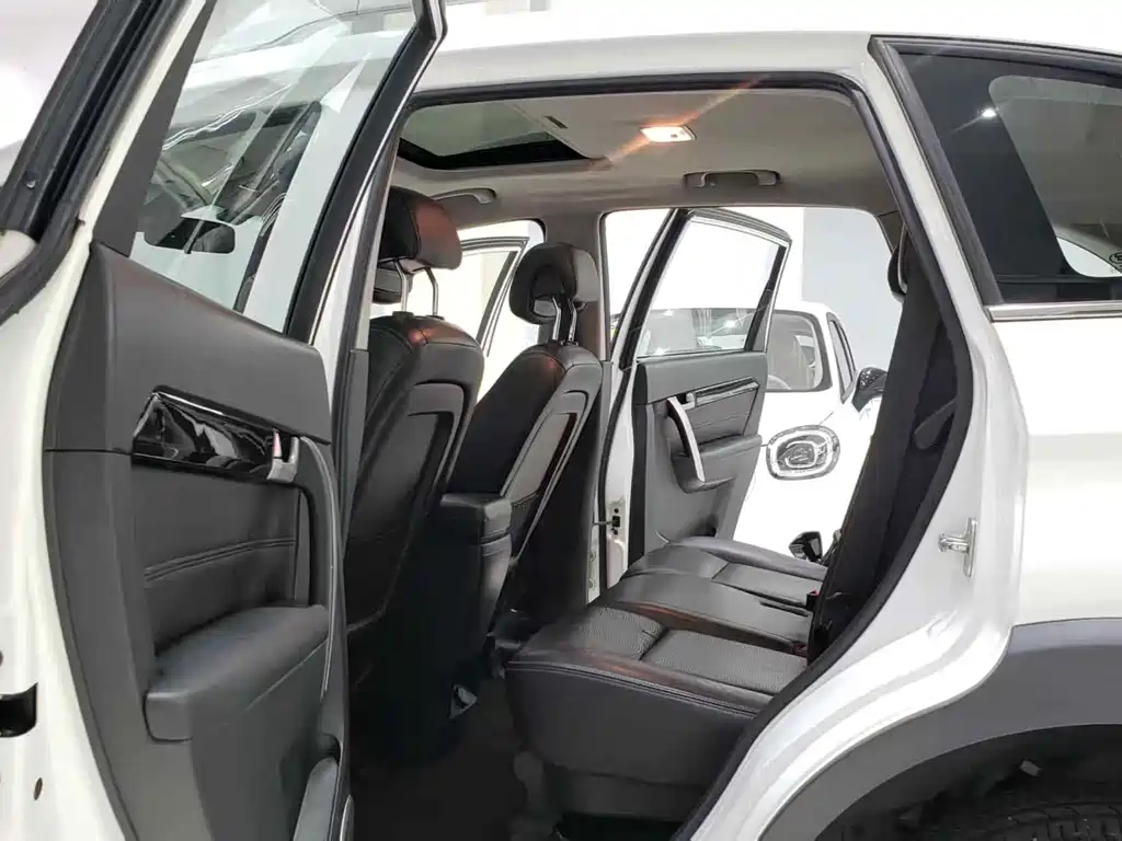 Chevrolet Captiva — миниатюра 11