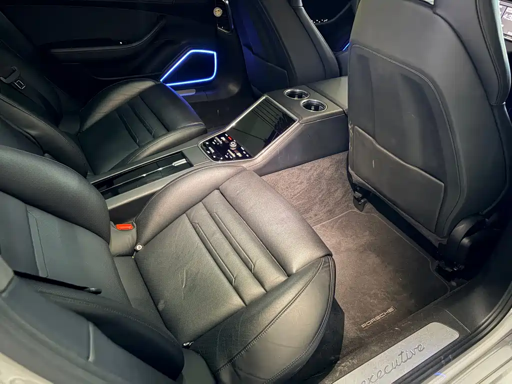 Porsche Panamera Hybrid — миниатюра 8