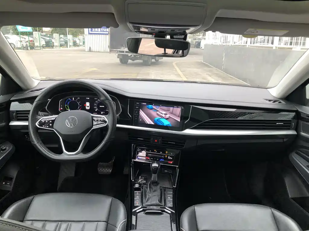 VOLKSWAGEN PASSAT NEW ENERGY