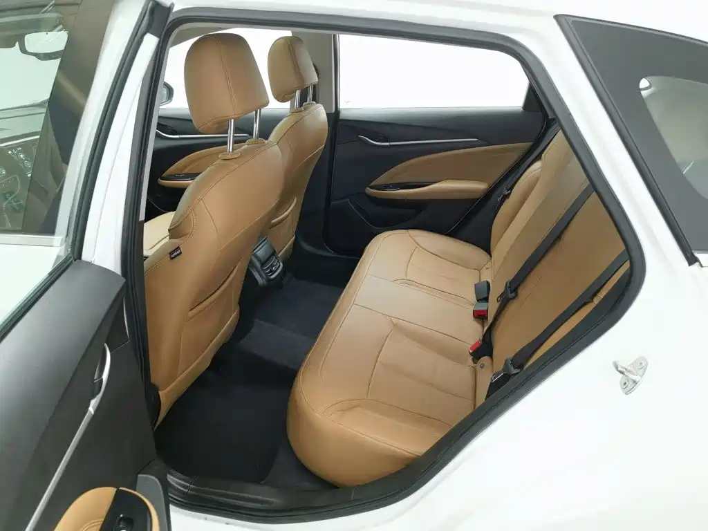 Buick Excelle — миниатюра 15