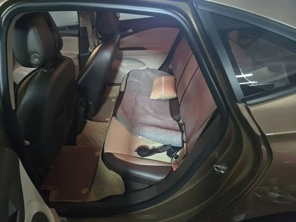 Buick Verano — миниатюра 13
