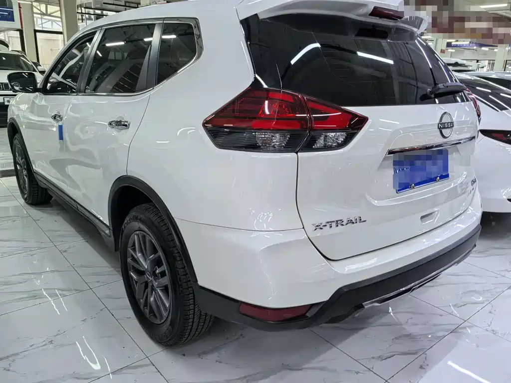 Nissan X-Trail — миниатюра 4