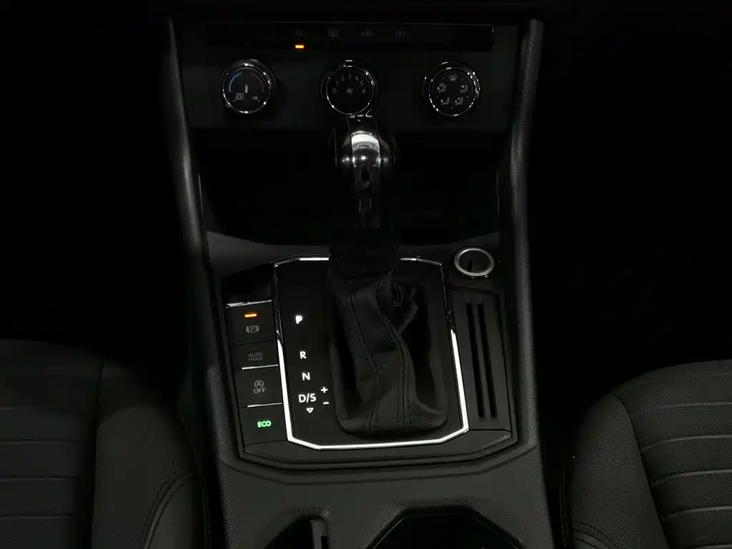 Volkswagen Lavida — миниатюра 13