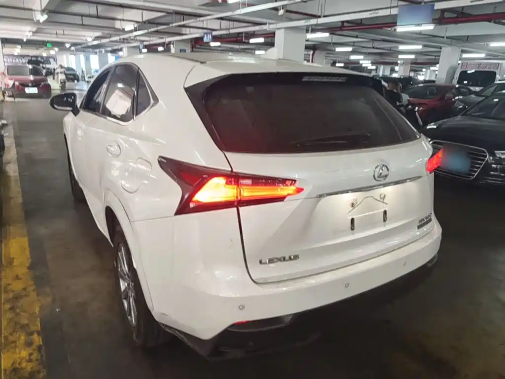 Lexus NX — миниатюра 5