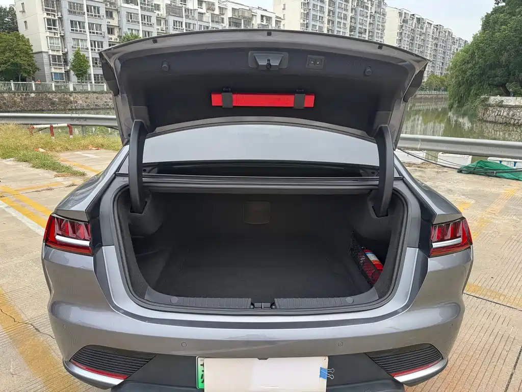 BYD Han — миниатюра 13