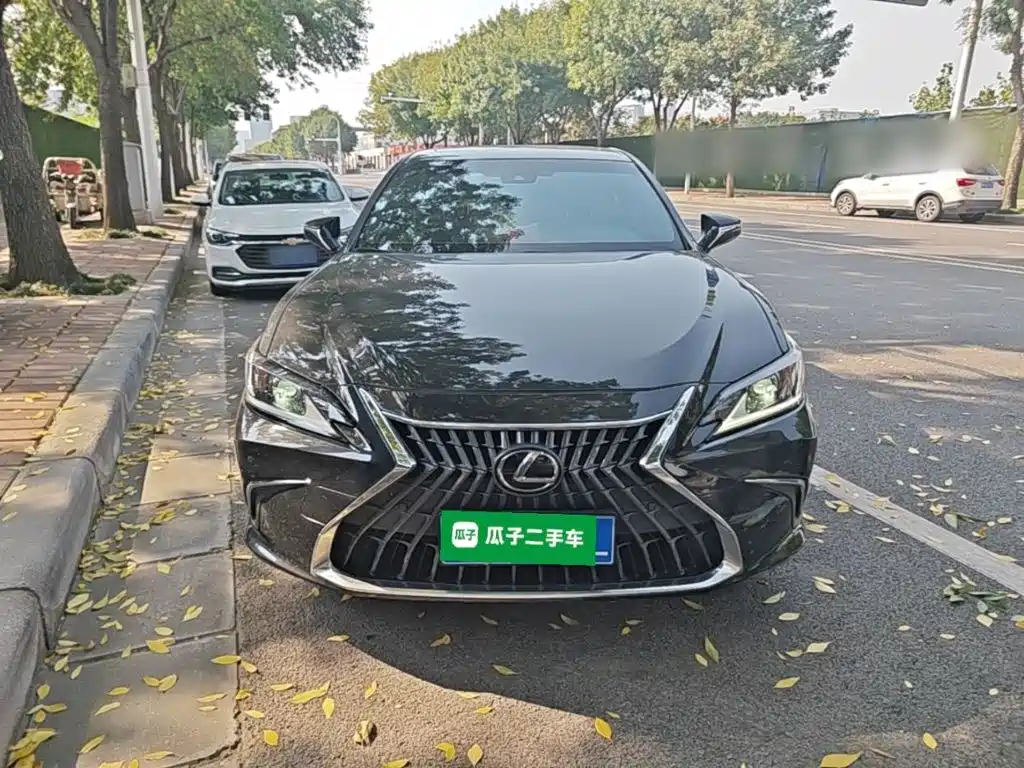 Lexus ES — миниатюра 3
