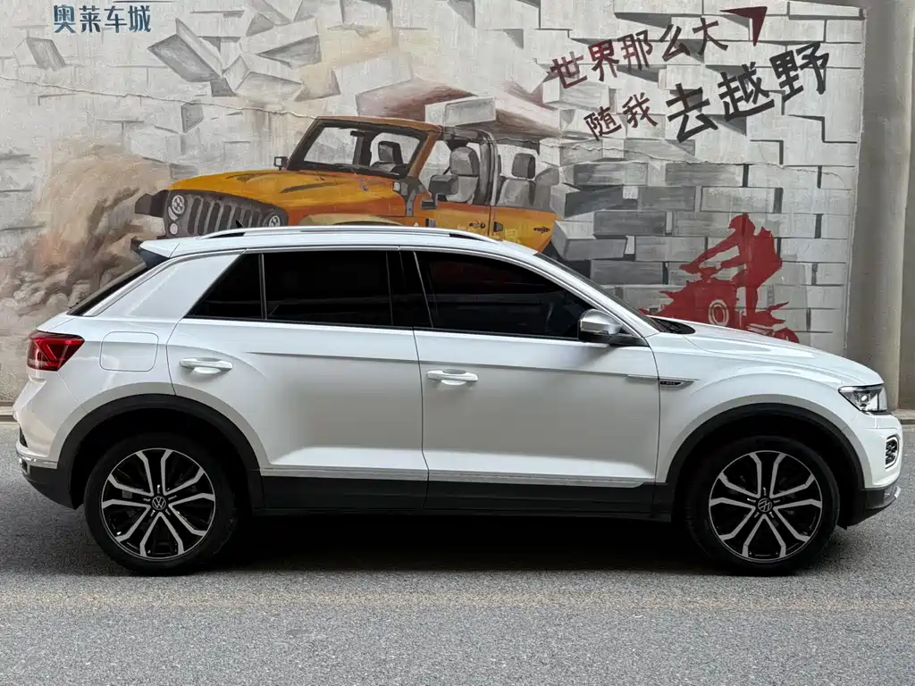 Volkswagen T-Roc — миниатюра 7