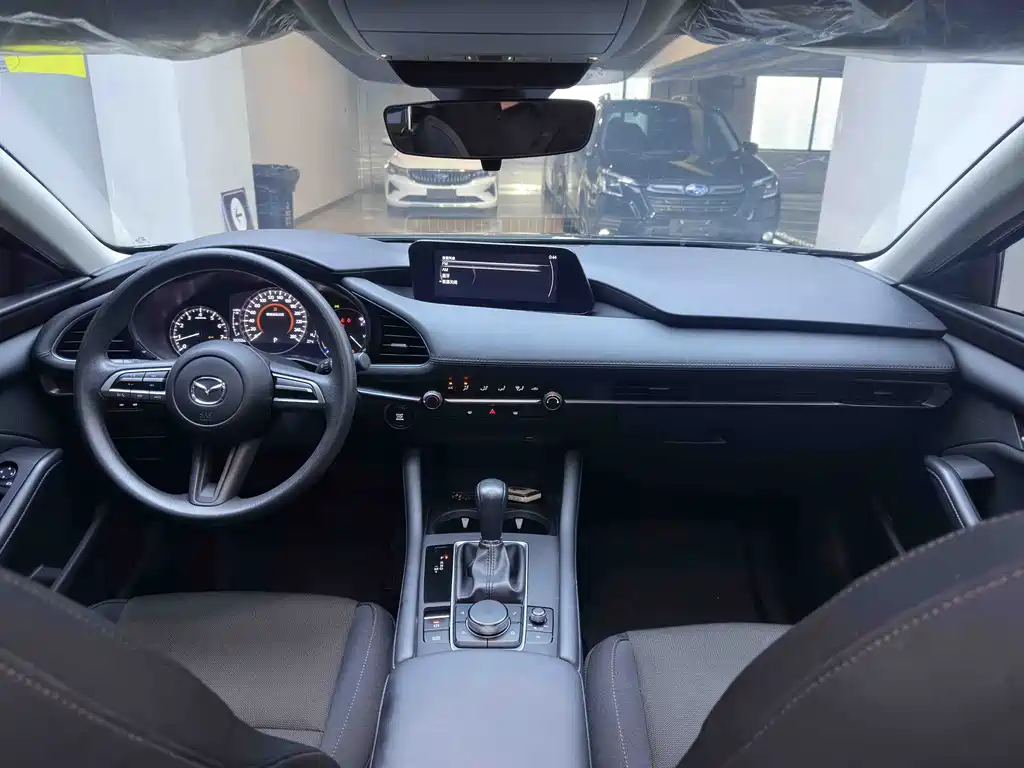 Mazda 3 Axela — миниатюра 17