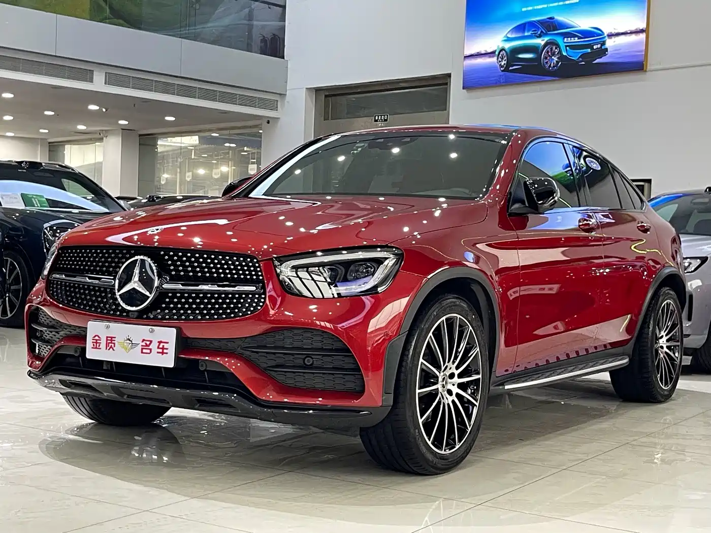 奔驰GLC轿跑 2020款 GLC 300 4MATIC AMG Line 轿跑SUV 2021
