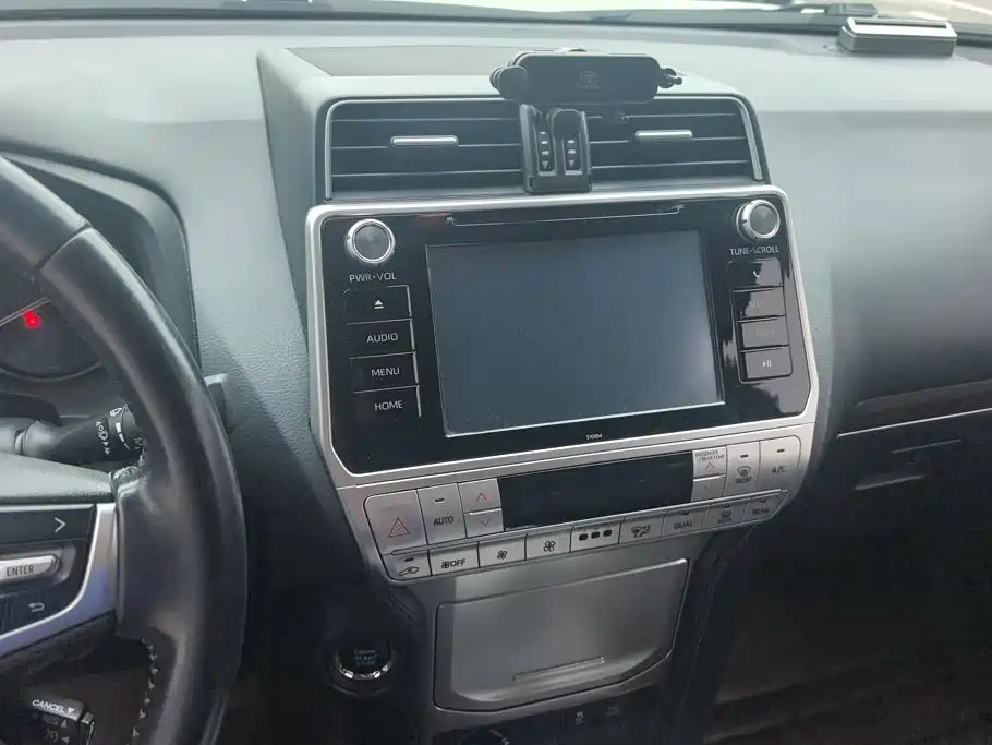 Toyota Prado — миниатюра 13
