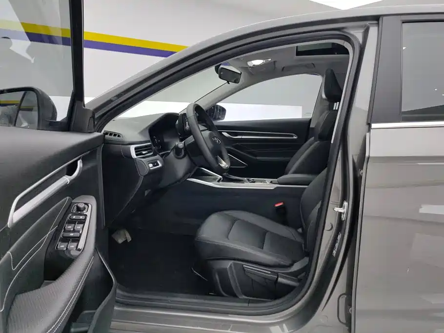 Geely Emgrand — миниатюра 9