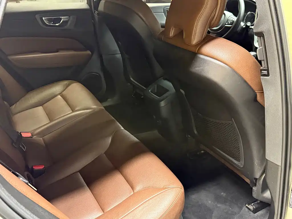 Volvo XC60 — миниатюра 12