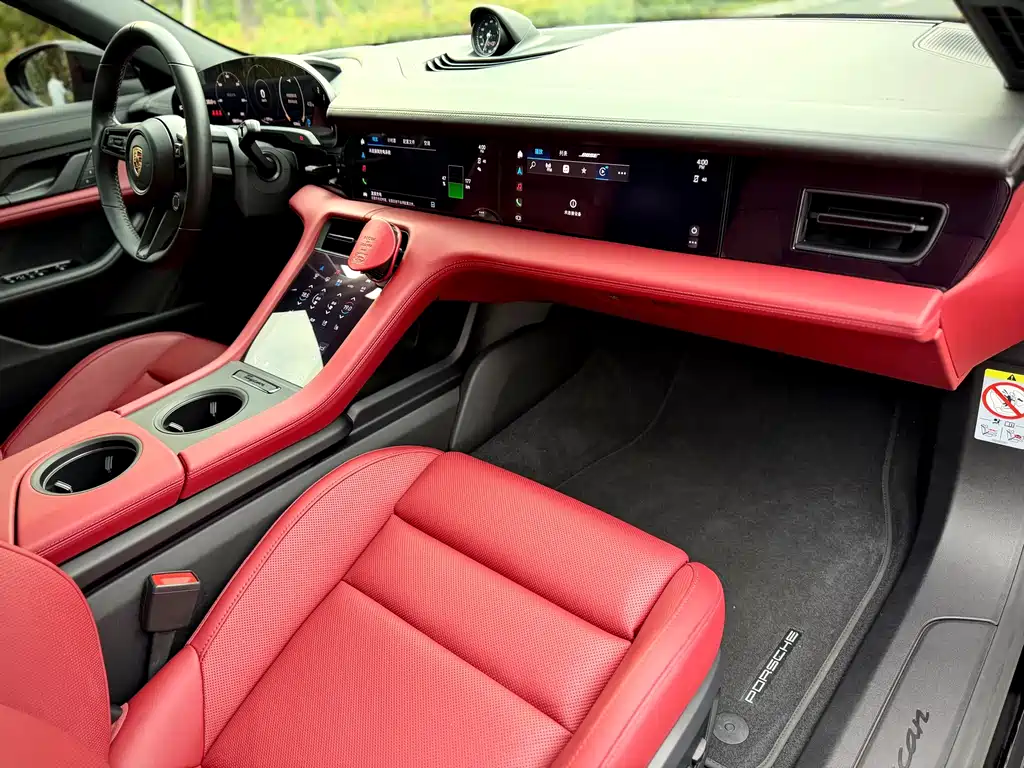 Porsche Taycan — миниатюра 18