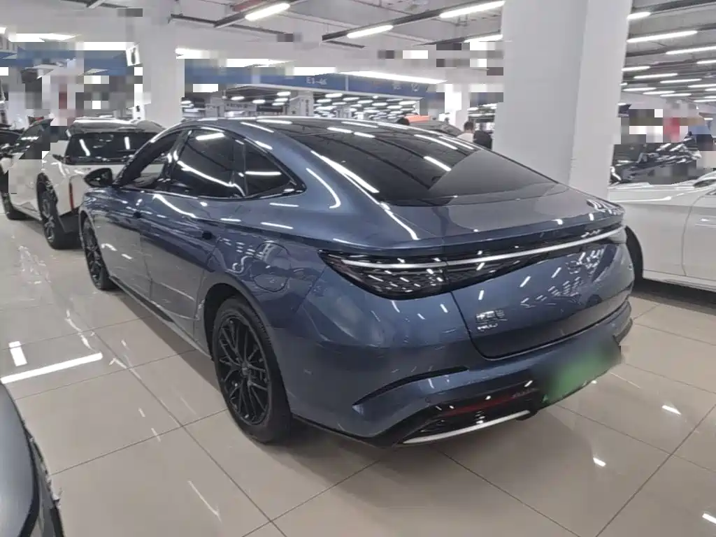 BYD Seal — миниатюра 5