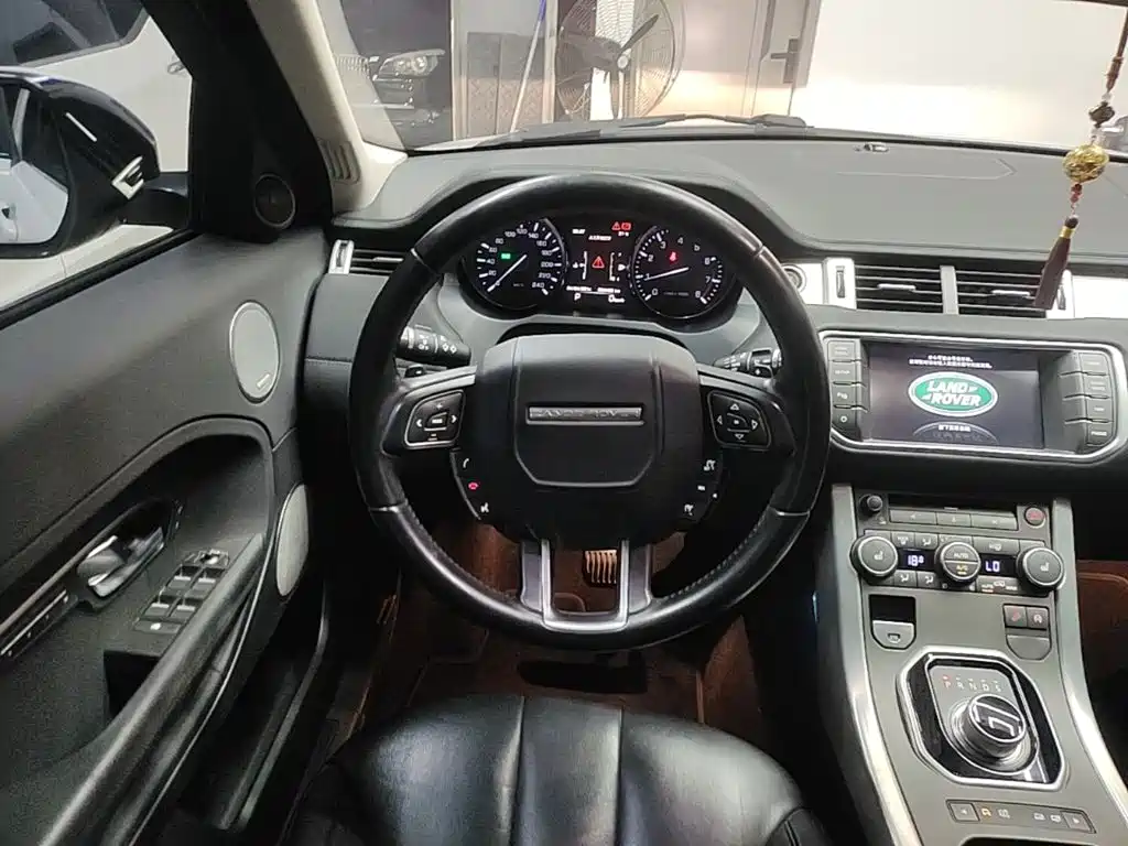 Land Rover Evoque — миниатюра 11