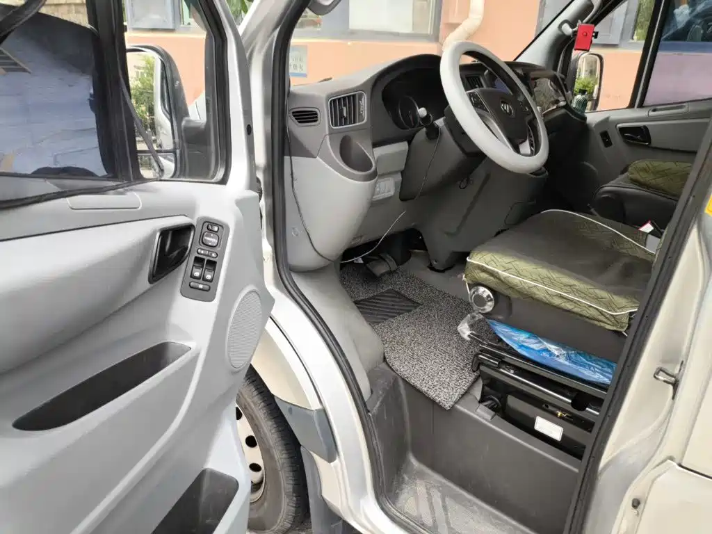 Foton Tuyano — миниатюра 17