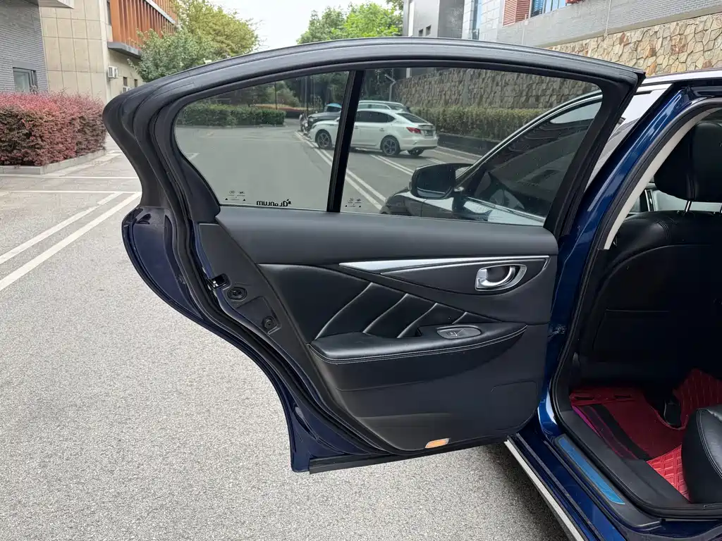 Infiniti Q50L — миниатюра 10