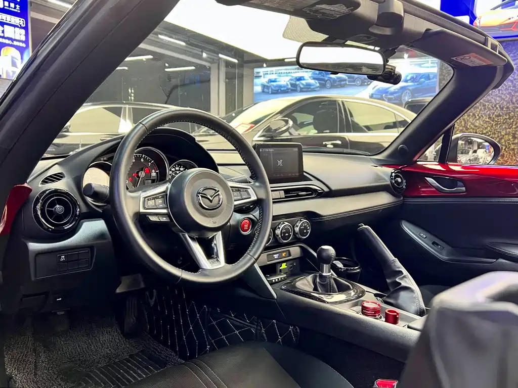 Mazda MX-5 — миниатюра 8
