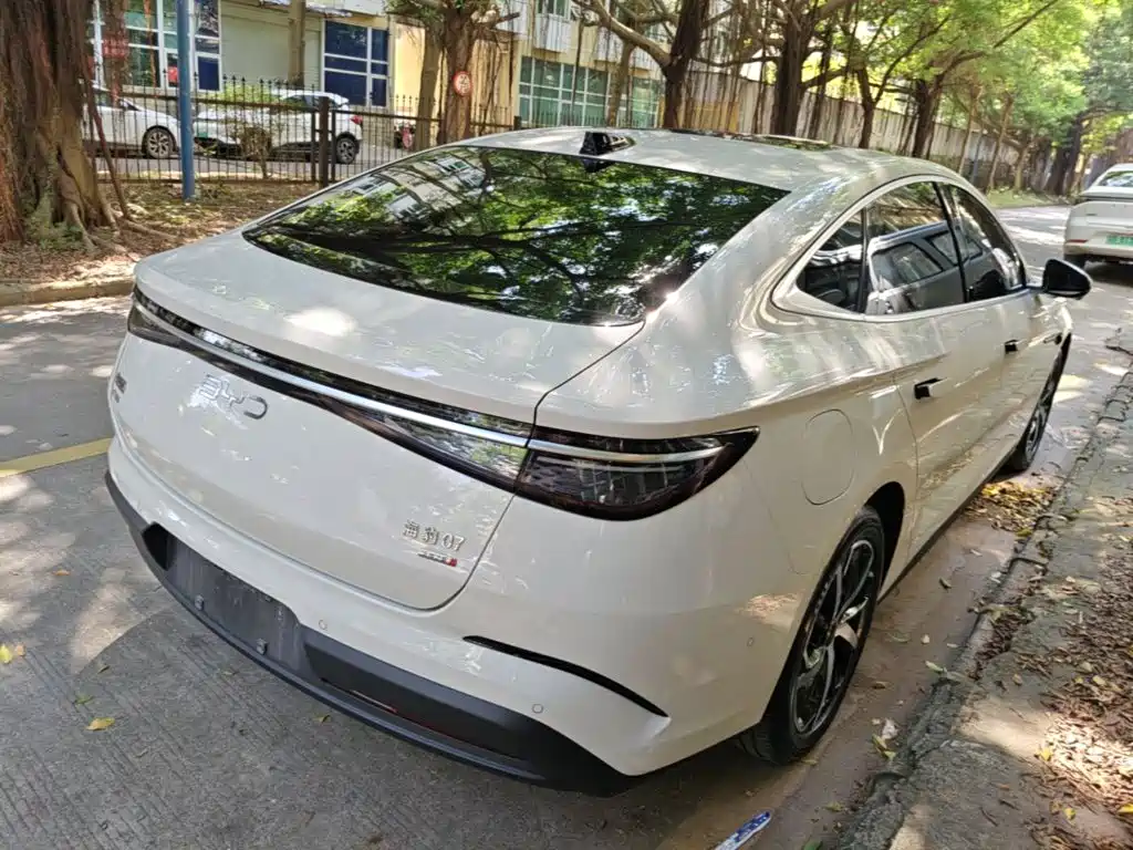 BYD Seal 07 DM-i — миниатюра 7