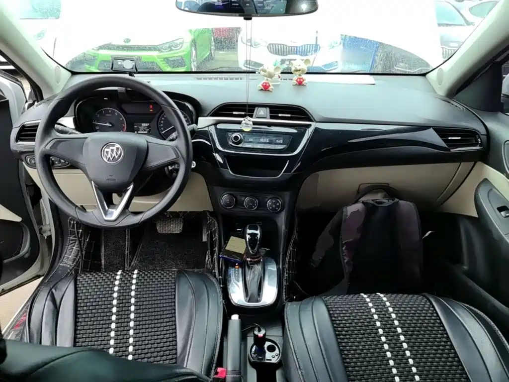Buick Excelle — миниатюра 10