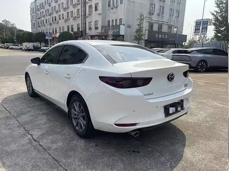 Mazda 3 Axela — миниатюра 8