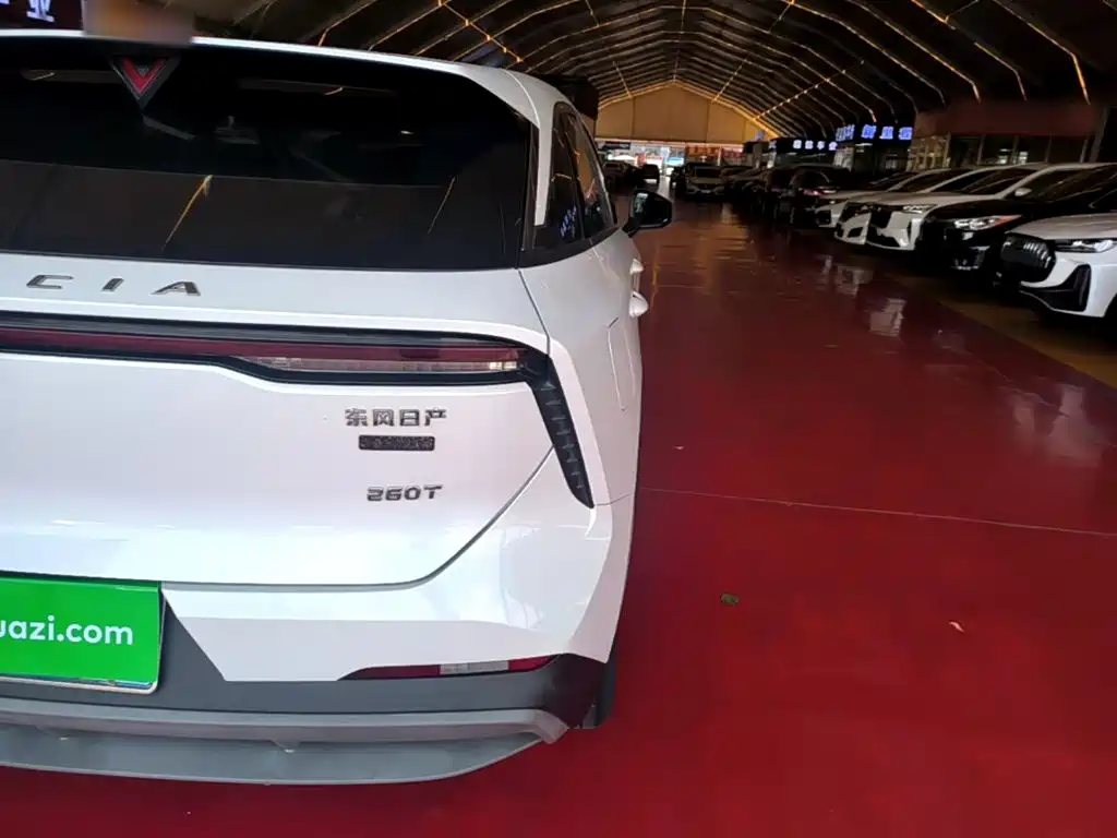 Venucia V — миниатюра 8