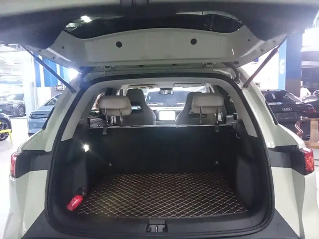 BYD Yuan UP — миниатюра 19