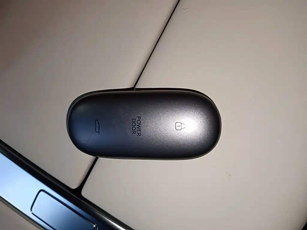 Li Auto Li MEGA — миниатюра 9